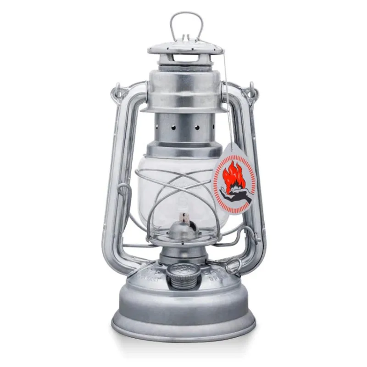 Feuer Hand Hurricane Lantern