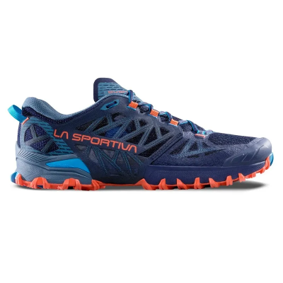 La Sportiva Bushido III Wide in Deep Sea / Cherry Tomato
