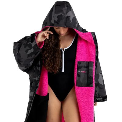 Dryrobe Advance Long Sleeve - Black Camo / Pink