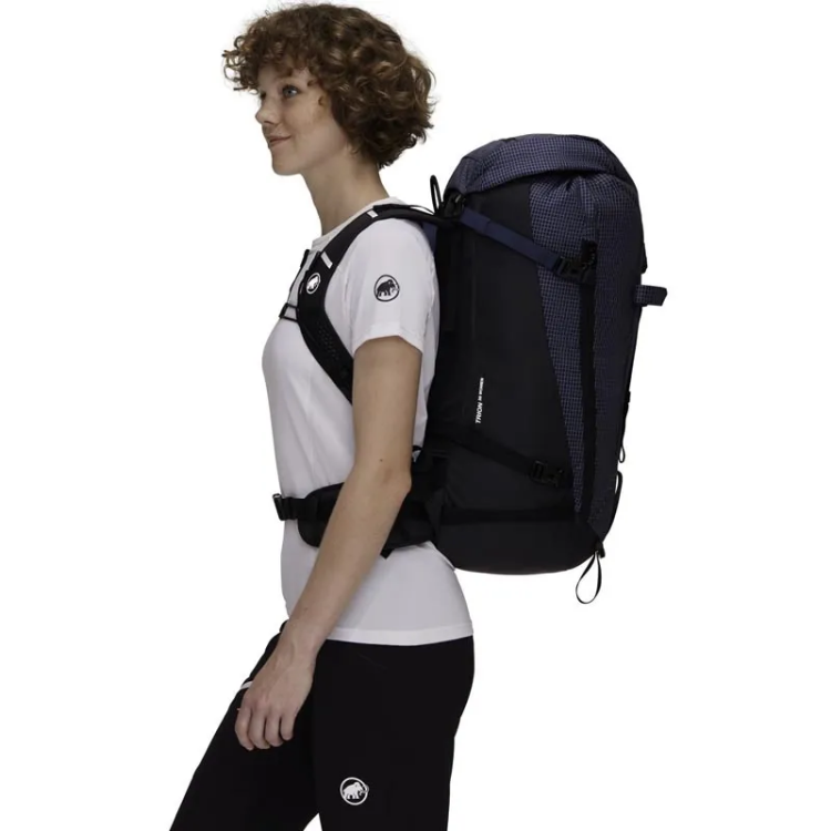 Mammut Trion 38 Women in Marine Black