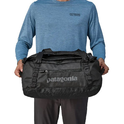 Patagonia Black Hole Duffel 40L in Black