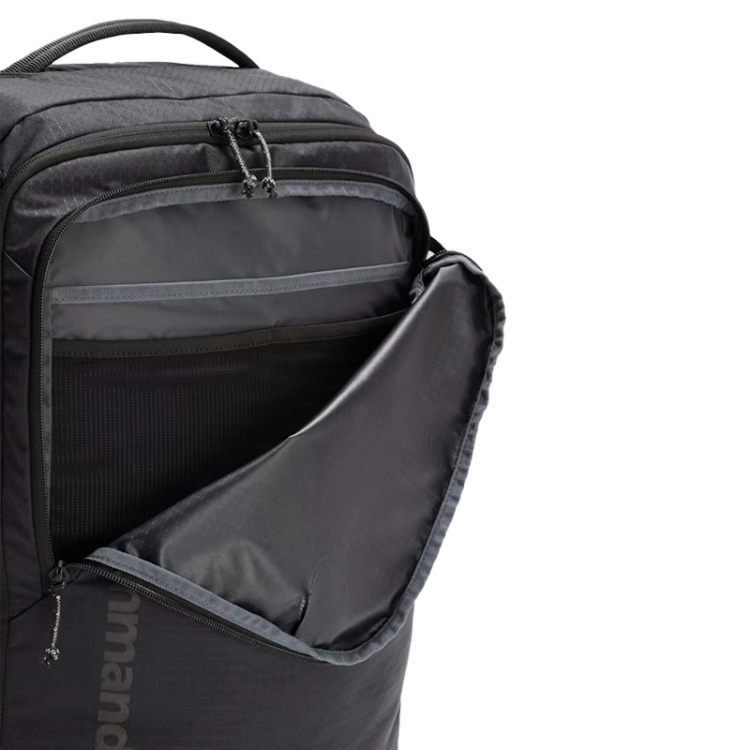 Kathmandu Feather Flight Carry On - Black Stingray