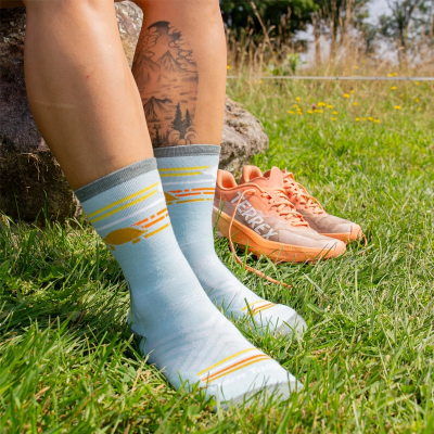 Darn Tough Women's Pacer Micro Crew Ultra-Lightweight Running Socks - Glacier