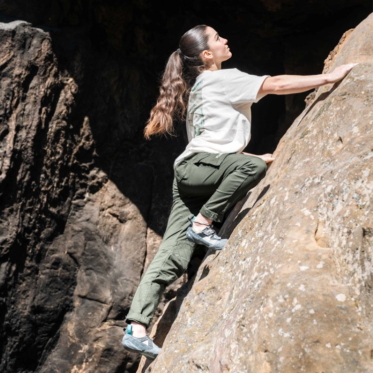 Looking For Wild Laila Peak Cargo Pant - Beetle