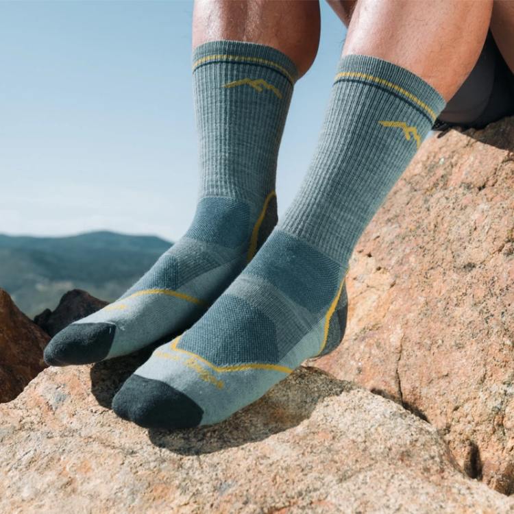 Darn Tough Men's Light Hiker Boot Lightweight Hiking Socks - Seafoam