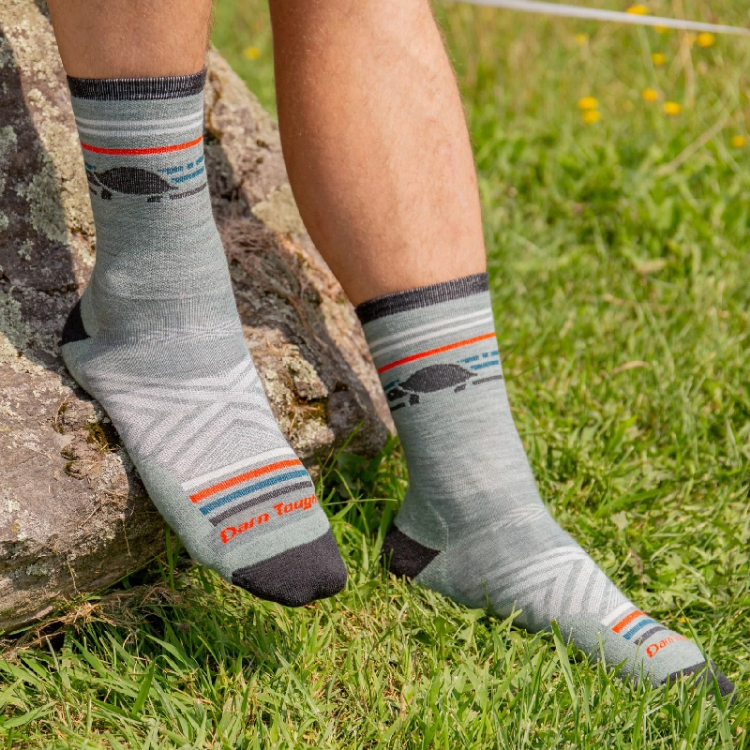 Darn Tough Men's Pacer Micro Crew Ultra-Lightweight Running Socks - Seafoam