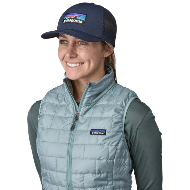 Patagonia P-6 Logo Trucker Hat - New Navy
