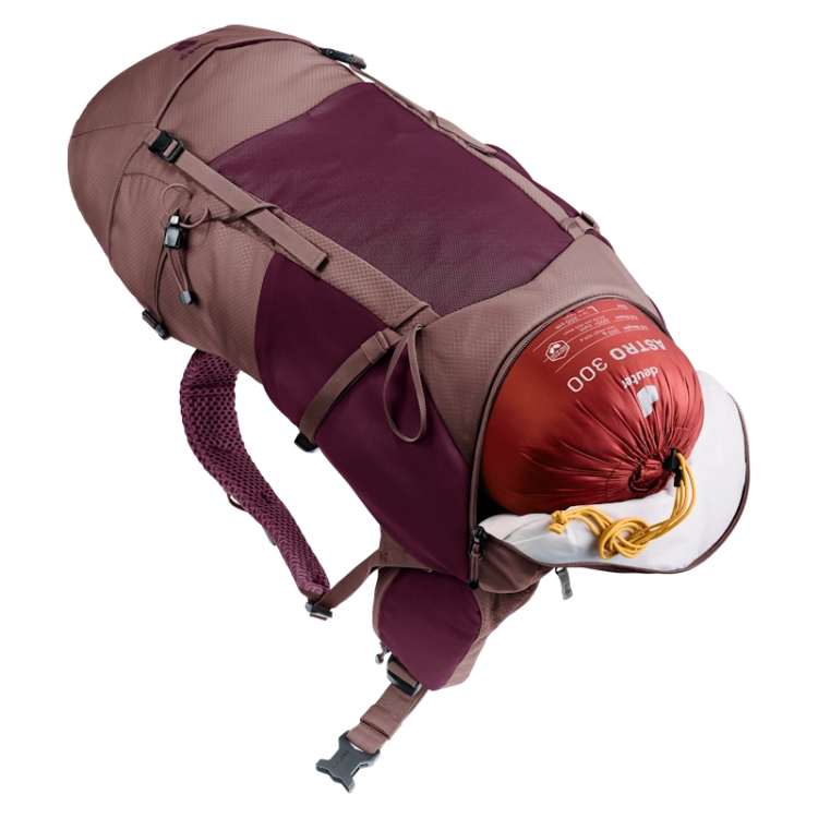 Deuter Futura 30 SL - hiking backpack - cassis ashrose