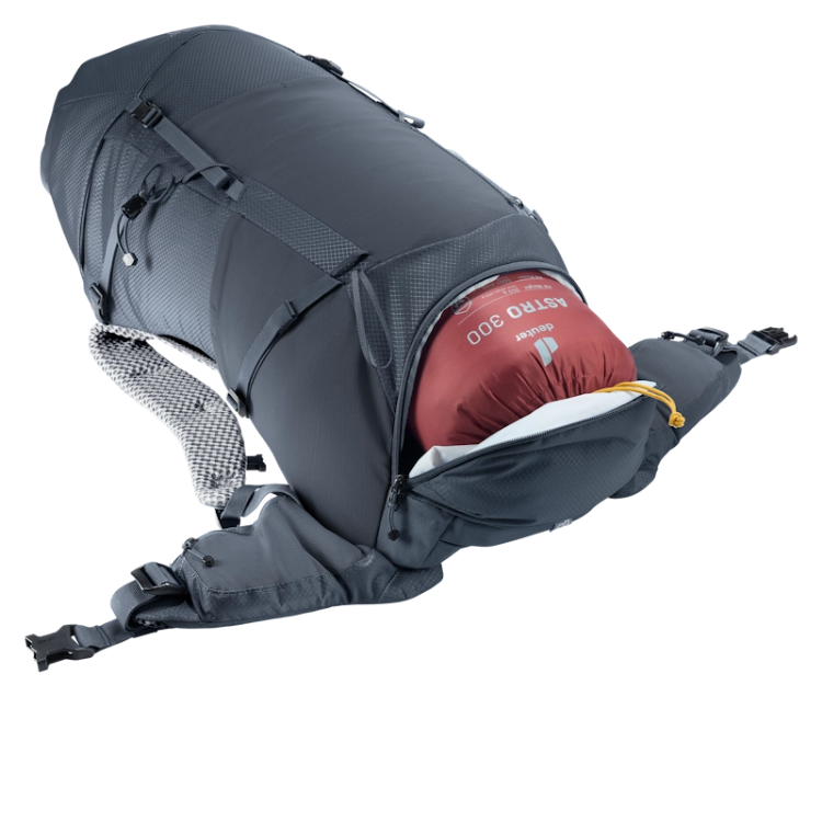 Deuter Fututra 32 - hiking backpack - black