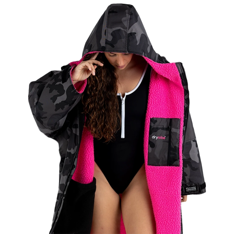 Dryrobe Advance Long Sleeve - Black Camo / Pink