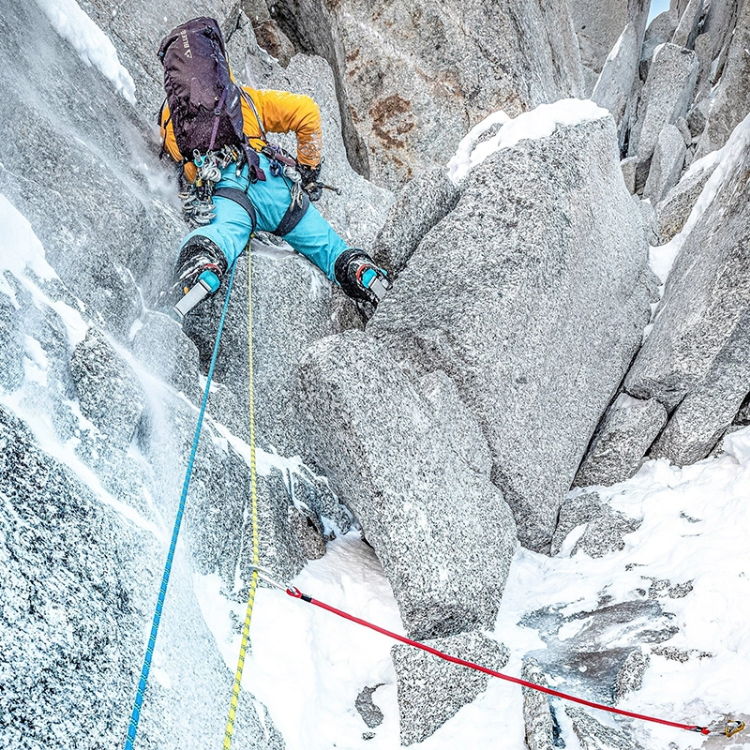 Blue Ice Alpine Runner